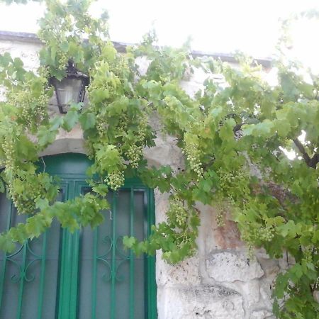 I trulli del piemontese Villa Ostuni Esterno foto